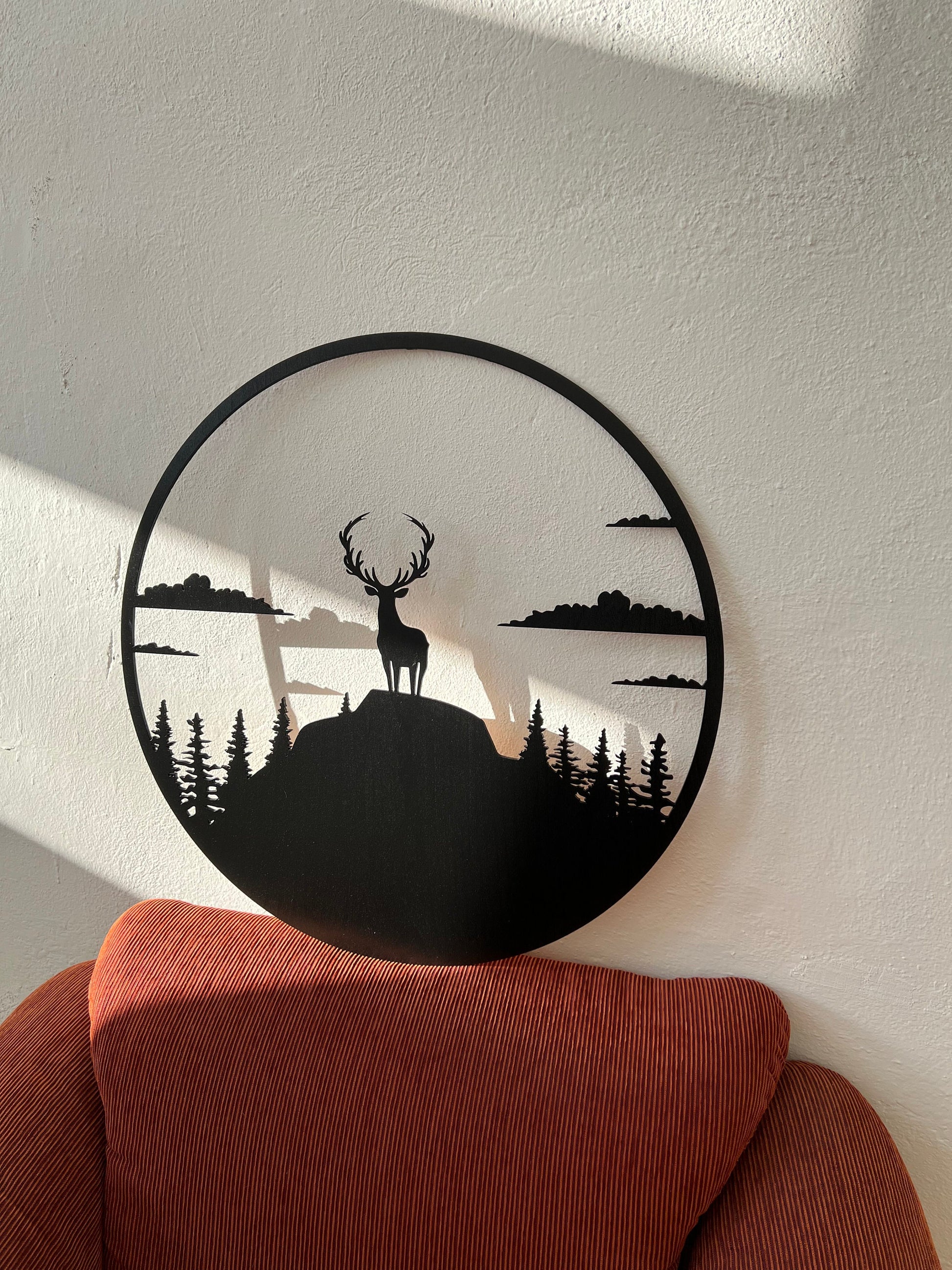 Buchenholz Hirsch im Kreis Wanddekoration 70cm