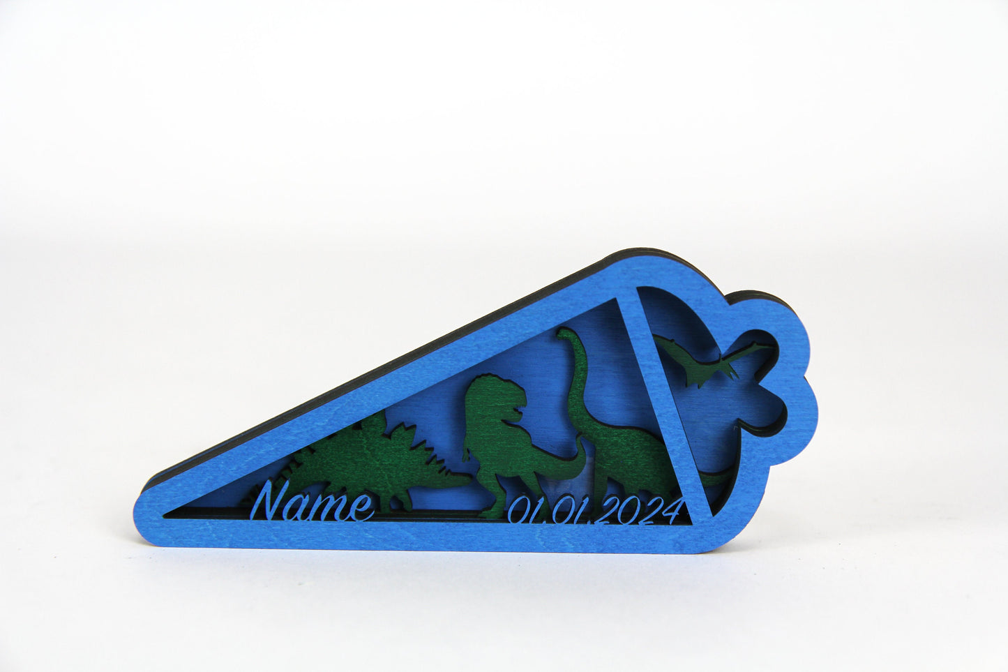 3D Zuckertüte mit Dinos und individuellen Daten aus Holz / Geschenk, Einschulung, Schulkind / in zwei Größen erhältlich 15 cm und 25 cm