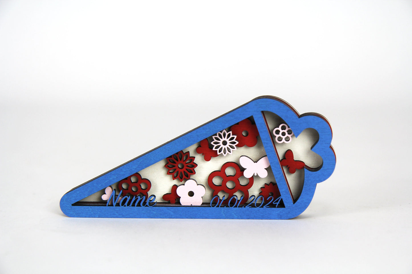 3D Zuckertüte mit Blumen und individuellen Daten aus Holz / Geschenk, Einschulung, Schulkind / in zwei Größen erhältlich 15 cm und 25 cm