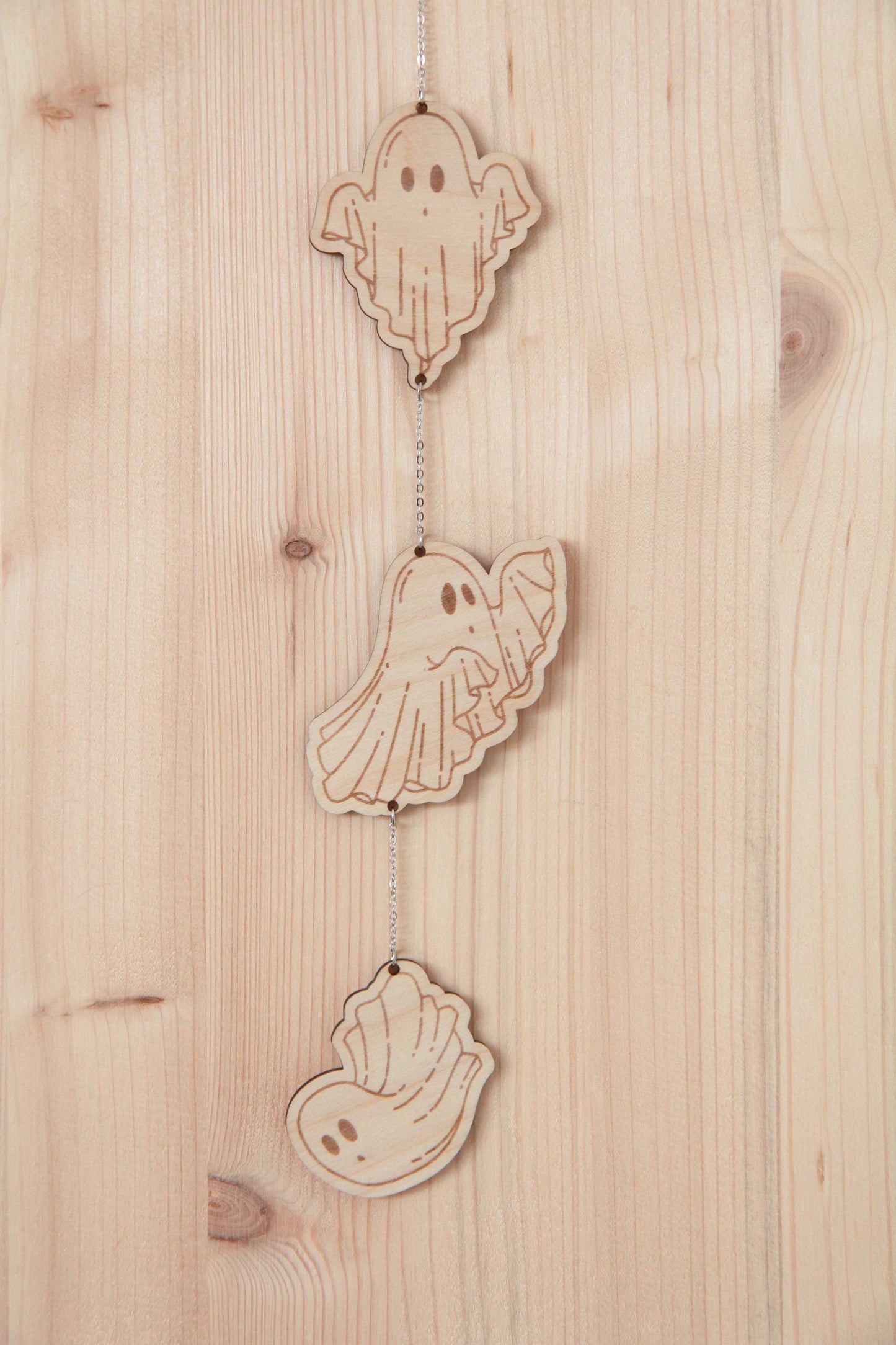 Wandketten mit Geister und Pilz Motiven / Halloween oder Spirituelle Dekoration