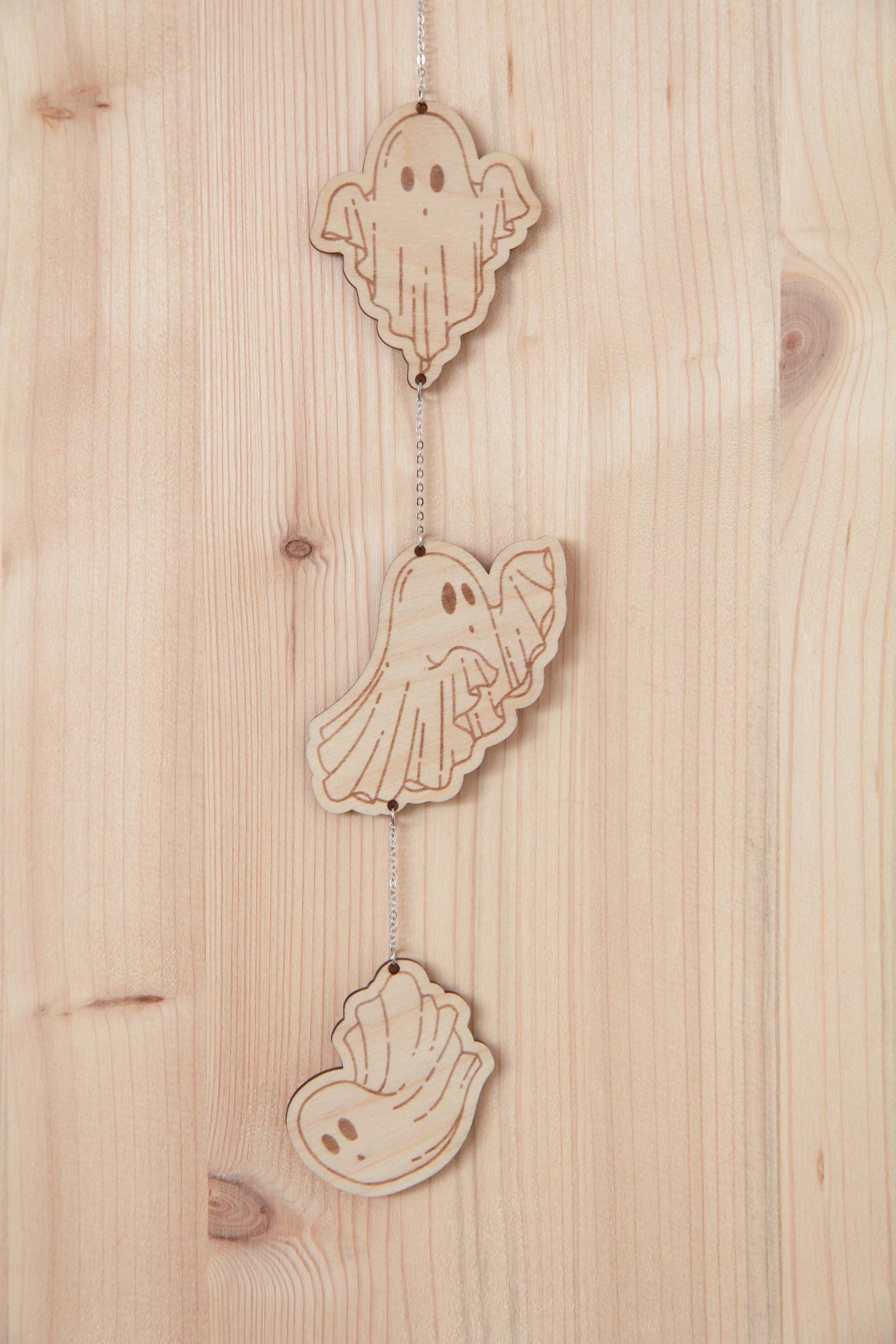 Wandketten mit Geister und Pilz Motiven / Halloween oder Spirituelle Dekoration