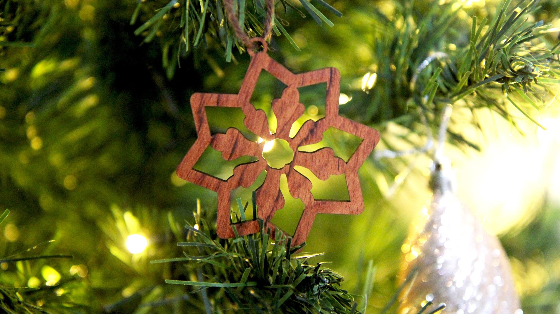 Baumschmuck für die Weihnachtszeit / 10er Set / Ca. 6-7 cm groß / Schneeflocken / Tannenbaum / Zuckerstange