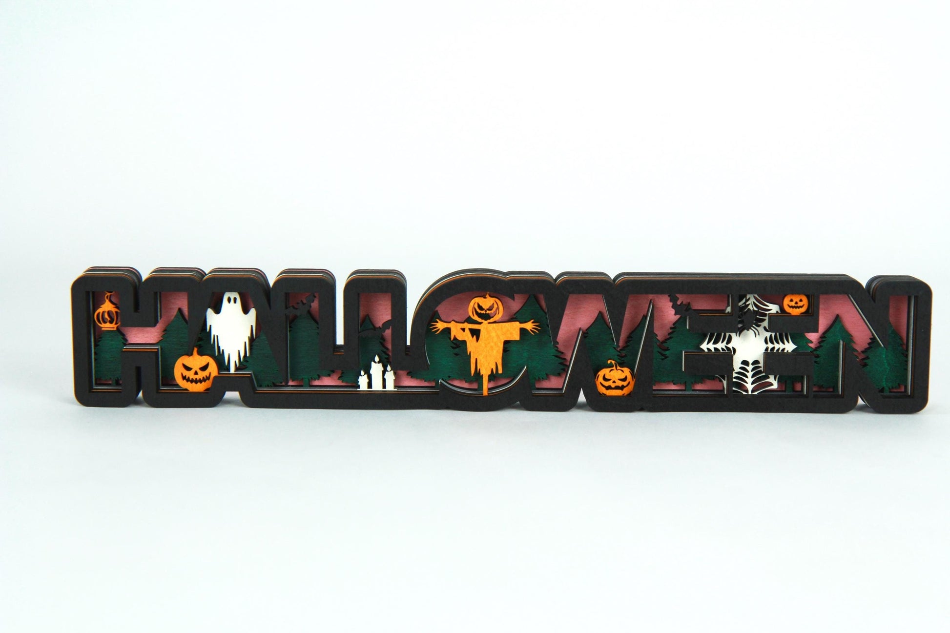 Halloween 3D Schild Dekoration in zwei verschiedenen Größen erhältlich 25 cm und 35 cm / verschiedenen Farben